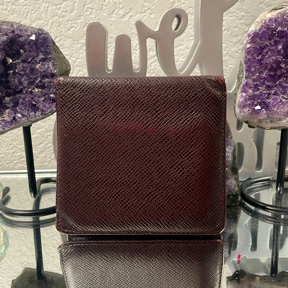 Vintage, Authentic, Louis Vuitton TAIGA  bi-fold wallet Bordeaux  Leather